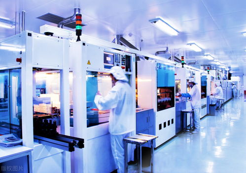 中企加速自主造芯步伐 16座晶圓廠在建，5個月產(chǎn)出1400億顆芯片，設(shè)備采購額達385億美元